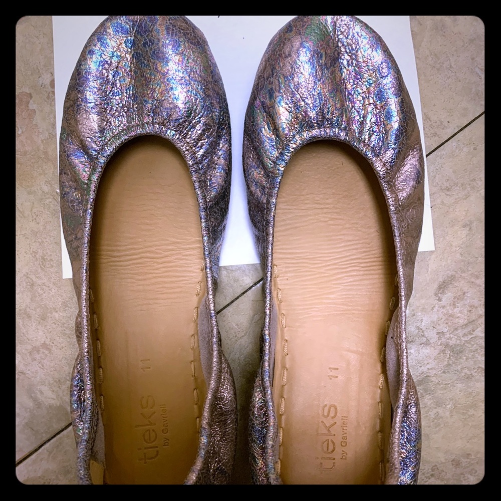 Size 11 love potion Tieks